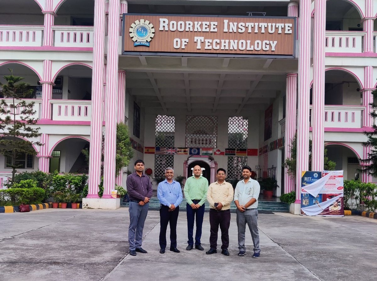 CollPoll team with senior leaders of the Roorkee Institute of Technology